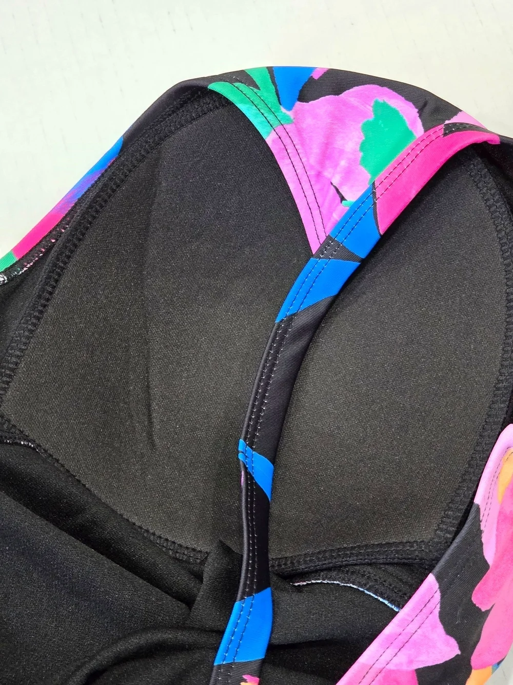 Ocean Blues NWT Size 3XL / 3X Tropical Twist Front Tankini Top - Colorful Leaves